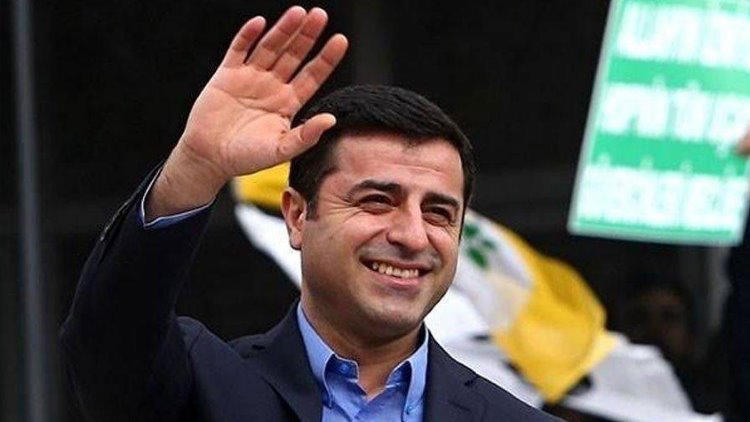 AKP'li Ekinci:Bize 'Demirtaş ve Kürdistan söylemi' kaybettirdi!