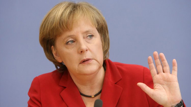 Merkel, Avrupa'daki tehdide dikkat çekti: Karanlık güçler yükseliyor!