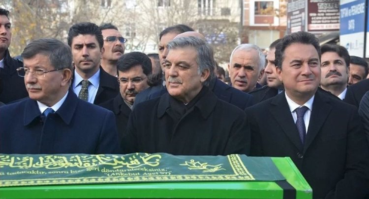 Davutoğlu'ndan Babacan'a teklif: 'Sen partiyi kur, Abdullah Gül ve ben de...'