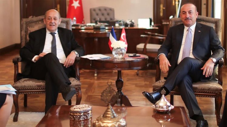 Çavuşoğlu'dan Fransa'nın YPG ve PKK ile işbirliği açıklaması