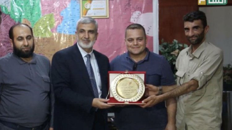 El Kaide bağlantılı kuruluştan TRT'ye 'Devrime Hizmet' ödülü