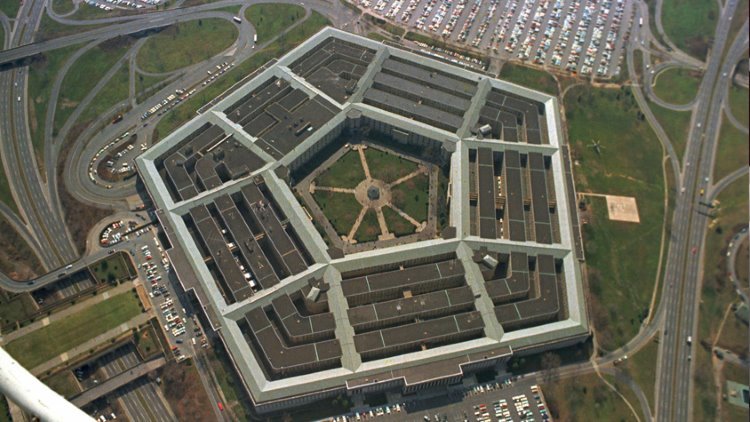 Pentagon'un S-400 toplantısına erteleme