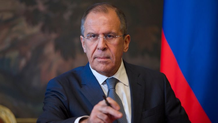 Lavrov: ABD, Suriye'yi bölmek için Kürtleri kullanıyor