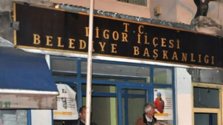 Digor'da HDP'lilerin toplantıya katılmaması için kapılar kilitlendi