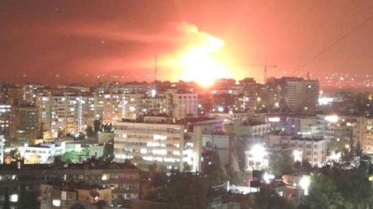 Suriye'nin başkenti Şam'da peş peşe patlamalar