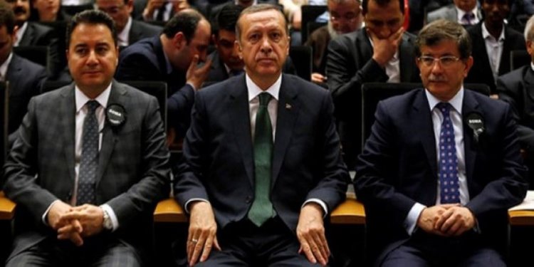 Financial Times: Eski dostları, Erdoğan'ın saltanatını tehdit ediyor