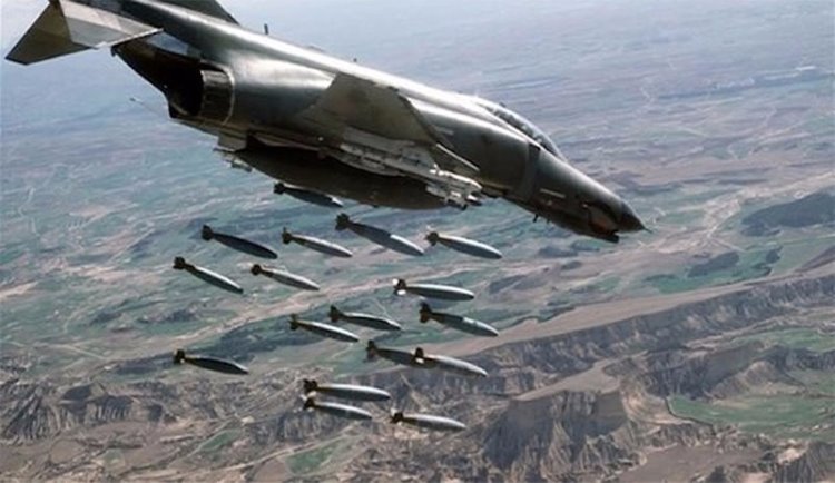 Deyr ez Zor'da İran askeri üssüne hava saldırısı: 10 ölü, 3 yaralı 