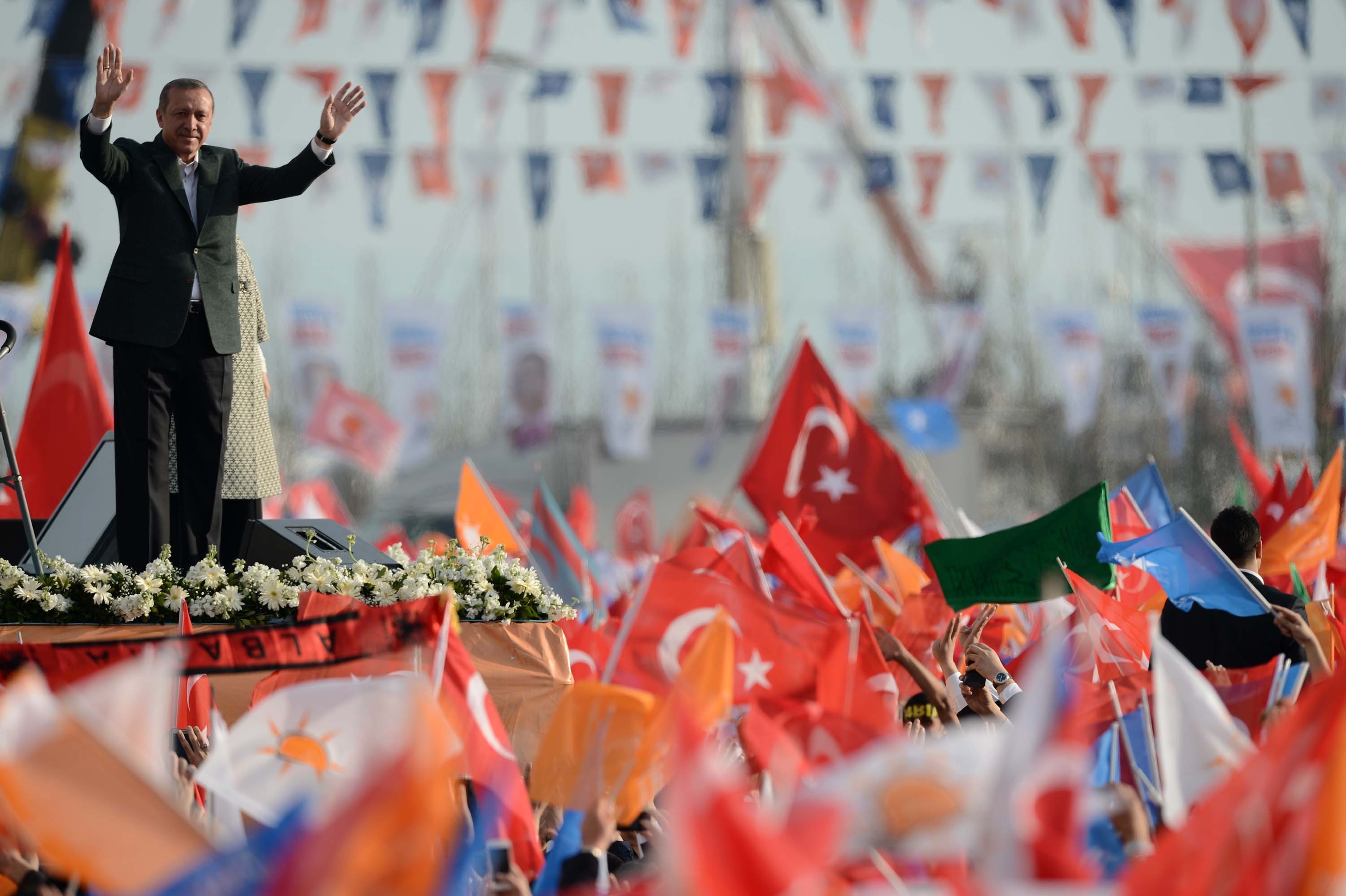 'Yeni oluşumlar Kürt illerindeki AKP oylarını eritebilir'