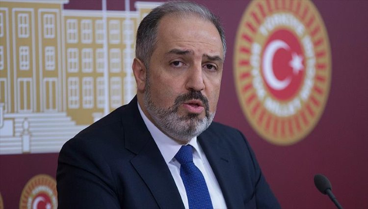 Erdoğan istedi, Mustafa Yeneroğlu AKP’den istifa etti