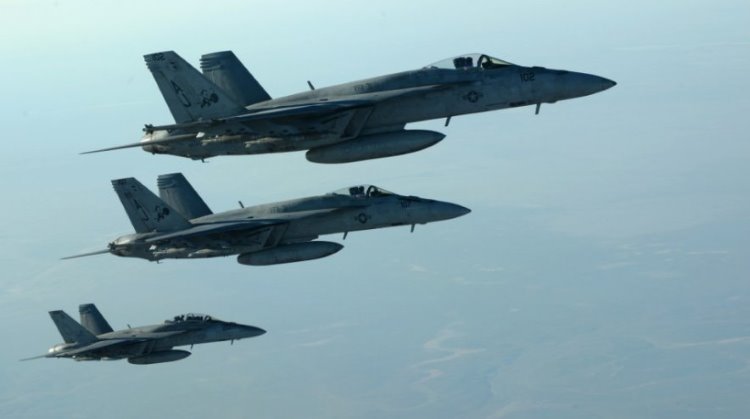 ABD uçakları Suriye'de 'güç gösterisi' yaptı