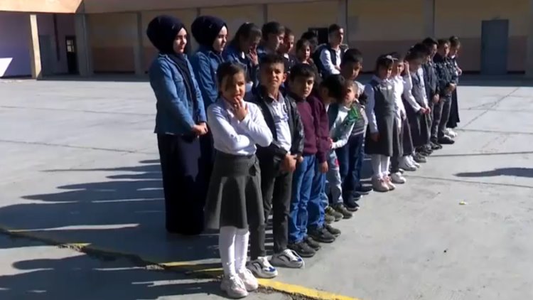 Süleymaniye'de aynı okulda 26 ikiz öğrenci