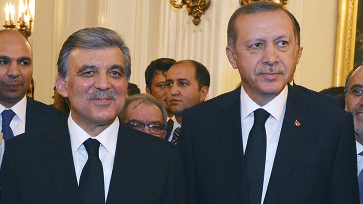 Erdoğan ile Gül arasında 15 Temmuz öncesi "Korumasız ve Protokolsüz" sır görüşme
