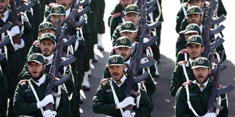İran'dan ABD'ye: Ya askerlerinizi toplayın ya da tabut siparişi verin!
