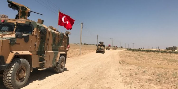 TSK İdlib'e iki yeni mevzi kurdu