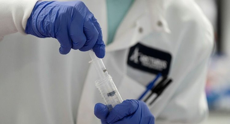 Araştırma: Koronavirüs mutasyon geçirmezse tek bir aşı yeterli olacak