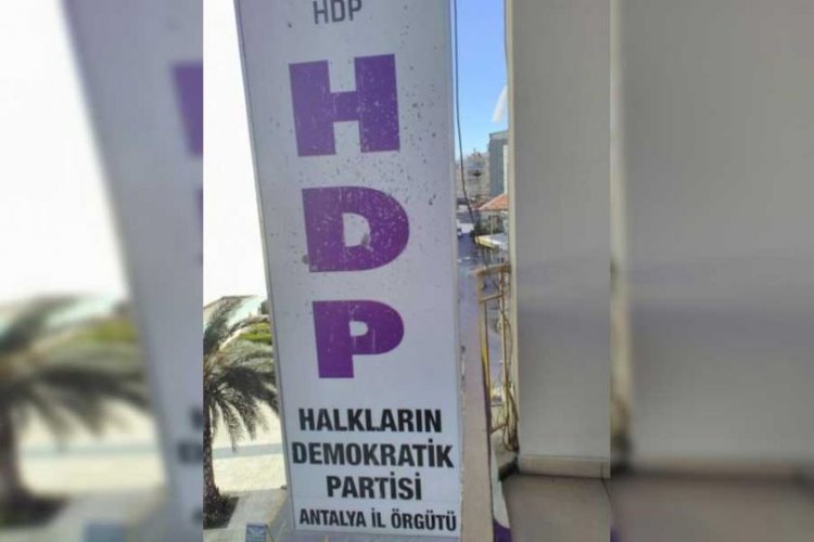 HDP, Kozluk Belediye Eş Başkanı partisinden Ihraç edildi