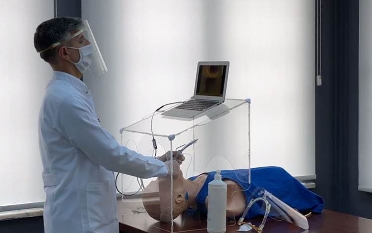 Koronavirüs hastaları için kullanılan cihaz 3D yazıcı ile üretildi