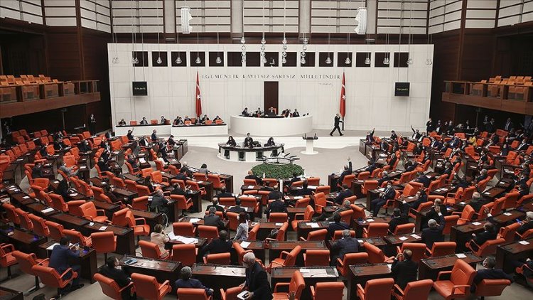Meclis Kürtçe önergeleri işleme almadı
