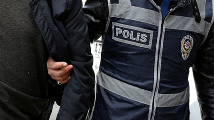 Bitlis'te maske dağıtan Gelecek Partisi üyeleri gözaltına alındı