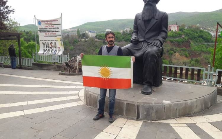 Dersim Katliamı yıldönümünde Kürdistan bayraklı anma