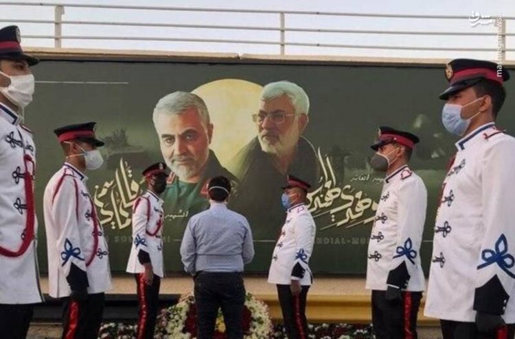 Bağdat Uluslararası Havalimanı’na Kasım Süleymani’nin dev posterleri asıldı