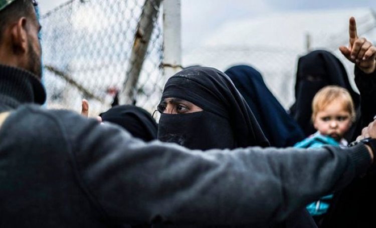 Hollanda: Kuzey Suriye’deki IŞİD’li kadınları geri getirmek zorunda değiliz