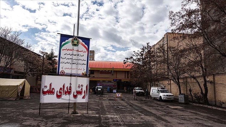 İran'da Covid-19 kaynaklı hayatını kaybedenlerin sayısı 7 bin 878'e yükseldi