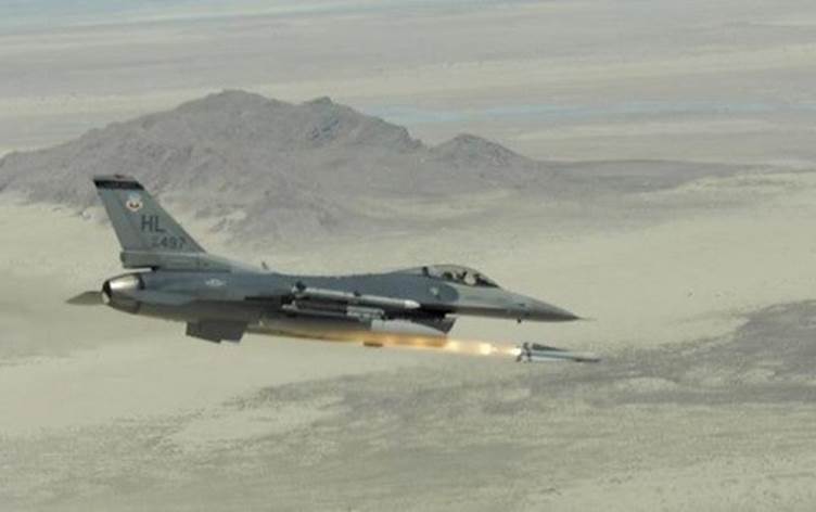 Koalisyon uçakları Irak'ta IŞİD hedeflerini vurdu