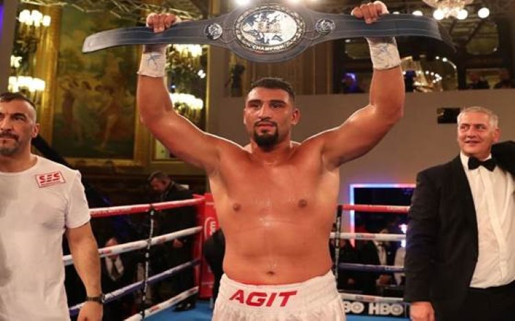 Kürt boksör Avrupa Ağır Siklet Şampiyonu oldu