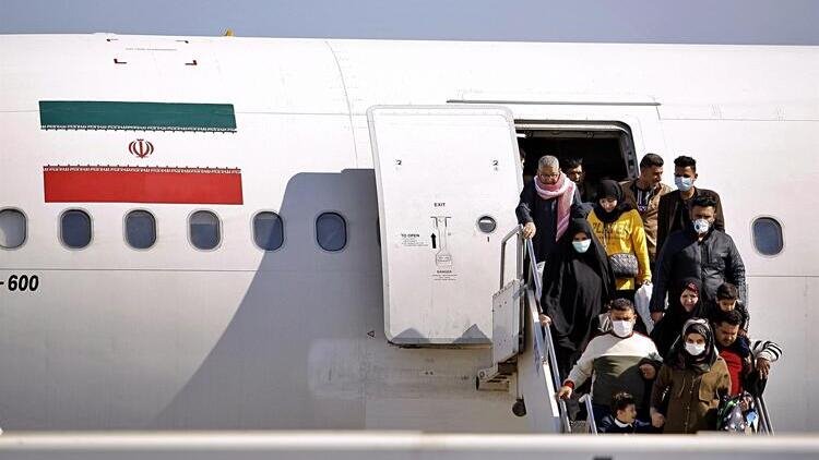 İran yabancıların ülkeye girişini yasakladı