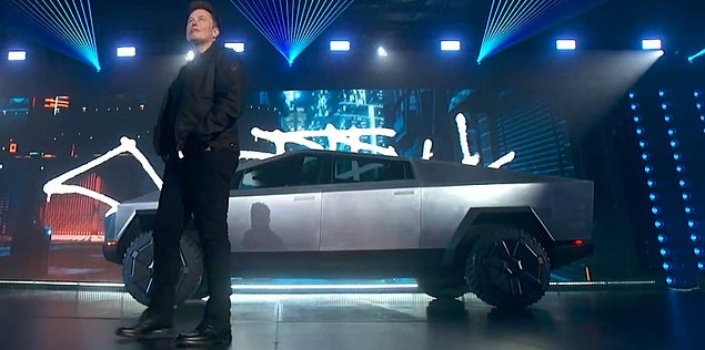 Elon Musk: "Kime istiyorsak darbe yaparız"