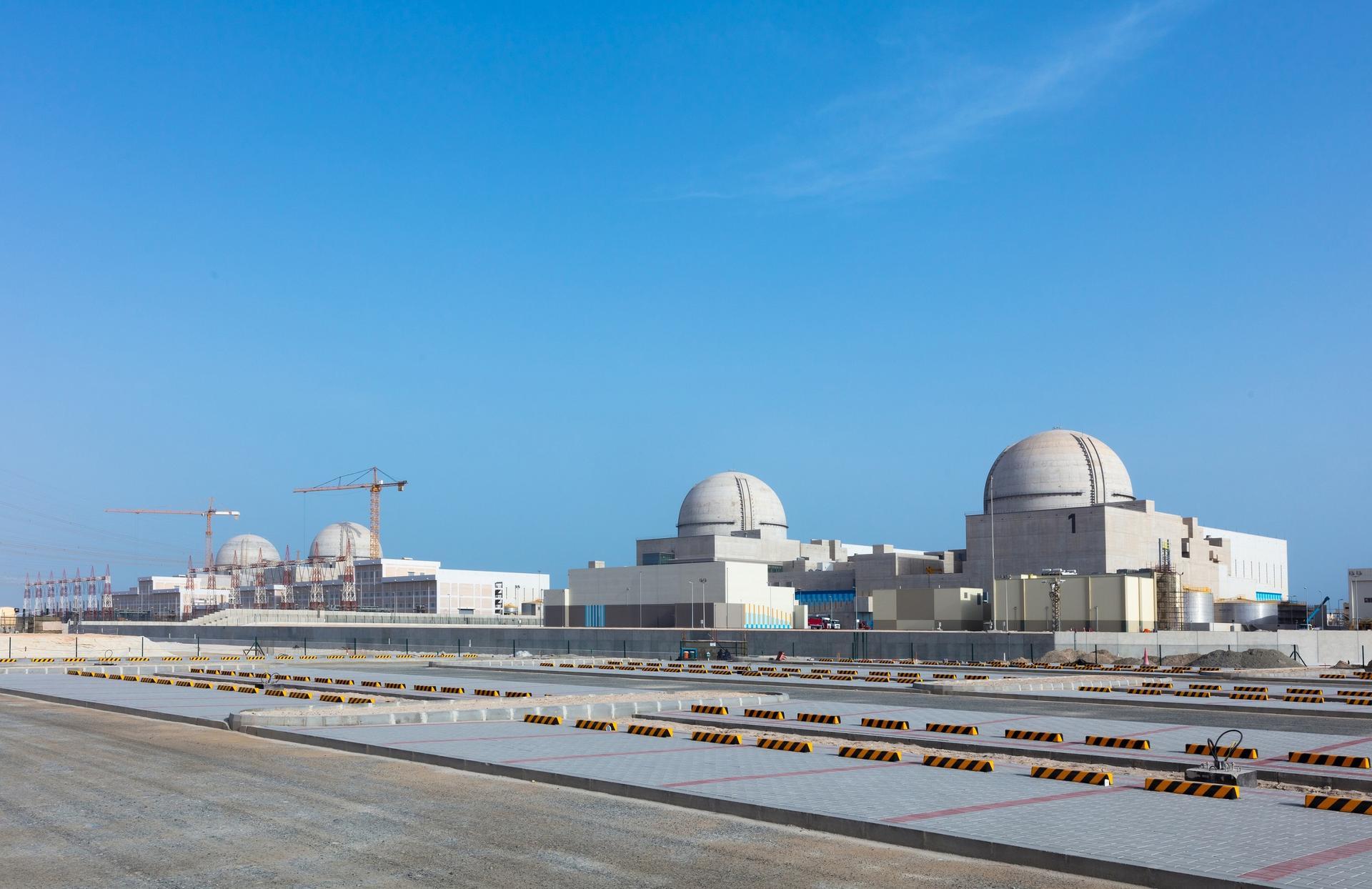 Arap dünyasının ilk nükleer santrali BAE’de devreye girdi