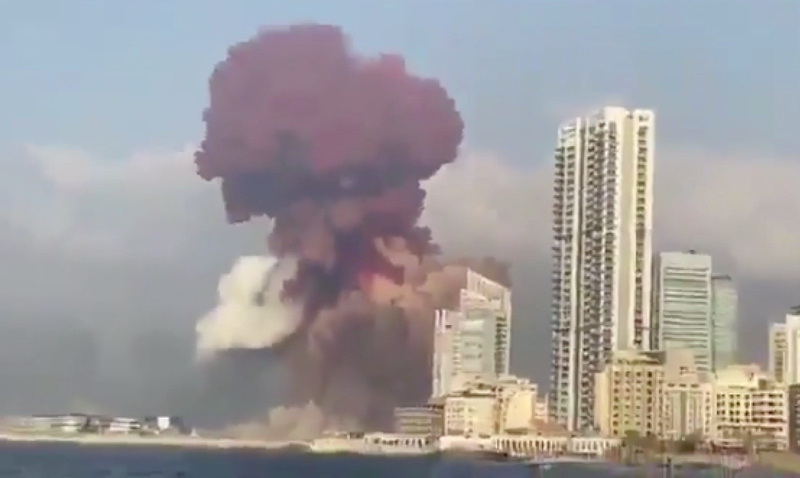 Beyrut’ta büyük patlama: Çok sayıda ölü var