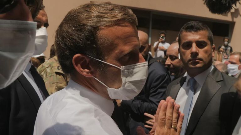 Macron'dan Lübnan için acil yardım çağrısı