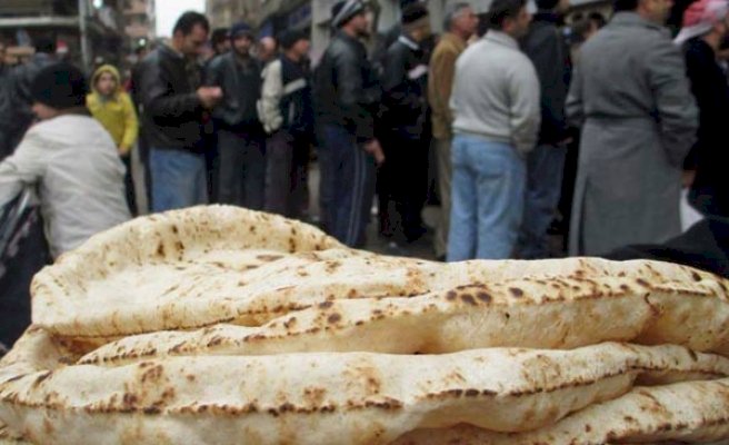 Suriye'de hükümet ekmek fiyatlarına yüzde 100 zam getirdi