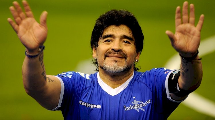 Futbolun efsane ismi Diego Maradona, hayatanı kaybetti