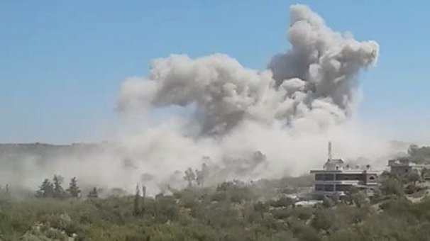 Rus savaş uçakları İdlib'de TSK'nın üs inşa ettiği bölgeyi vurdu