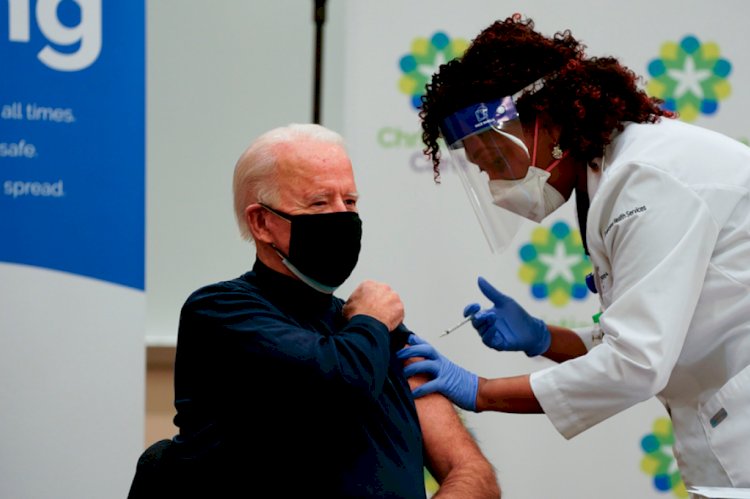 Joe Biden, kameraların önünde Covid-19 aşısı oldu