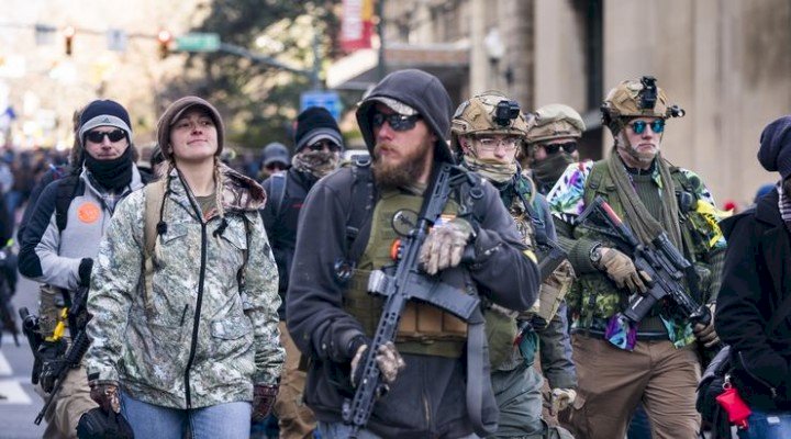 ABD'de Trump yanlısı silahlı gruplar toplanmaya başladı