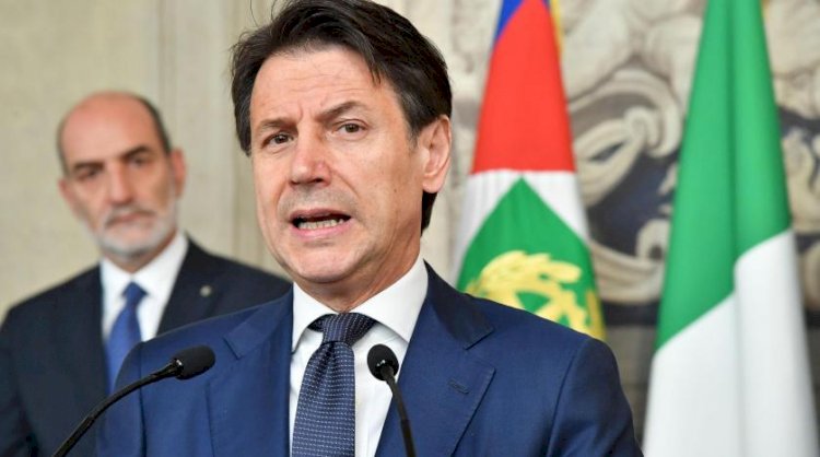 İtalya'da Başbakan Conte ve hükümeti istifa etti