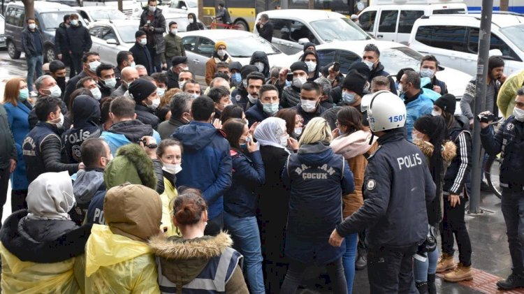 Van'daki Yürüyüşle İlgili 9 Milletvekili Hakkında Soruşturma Başlatıldı
