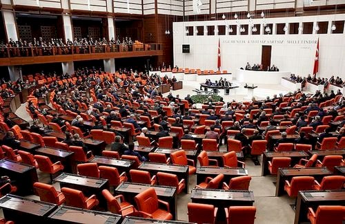HDP'nin anadil önergesi AKP-MHP oylarıyla reddedildi