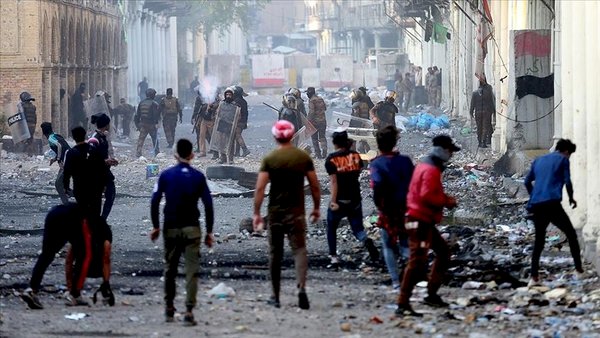 Irak'ta gösterilerde 3 kişi öldü, 100'e yakın kişi yaralandı