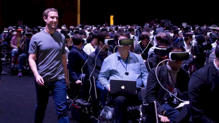 Facebook CEO'su Zuckerberg 'ışınlanma' için tarih verdi