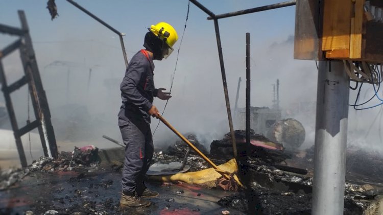 Ezidi Kürtlerin kaldığı Şarya mülteci kampında yangın