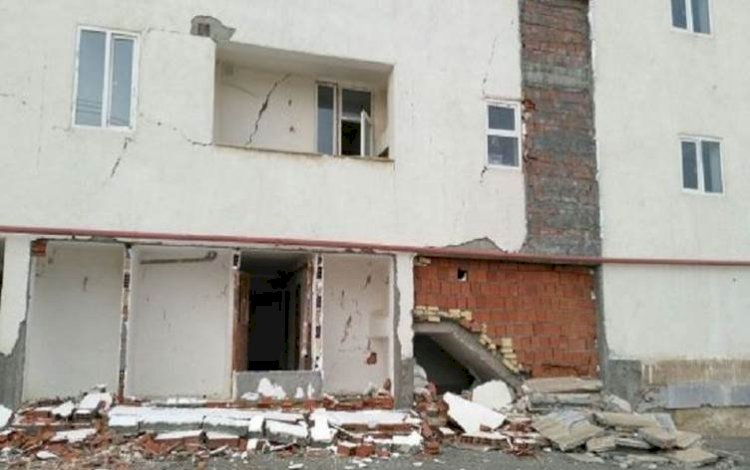 Doğu Kürdistan'da 5,2 büyüklüğünde deprem
