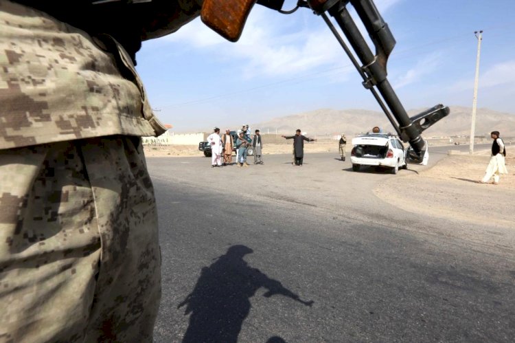 Taliban, Afganistan-Tacikistan sınır kapısını ele geçirdi