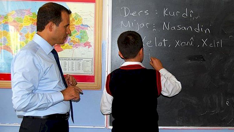 İBB, Kürtçe bilen öğretmenler arıyor