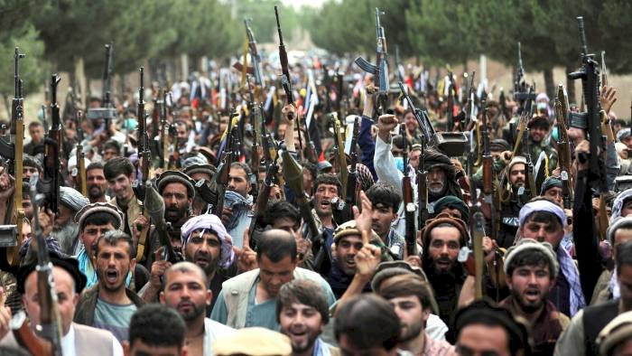 AFP: Gazni düştü, Taliban Kabil'e yaklaşıyor