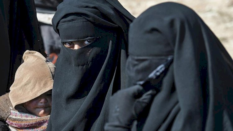 Rojava’da savaş suçu işleyen iki IŞİD’li kadın İsveç’te tutuklandı